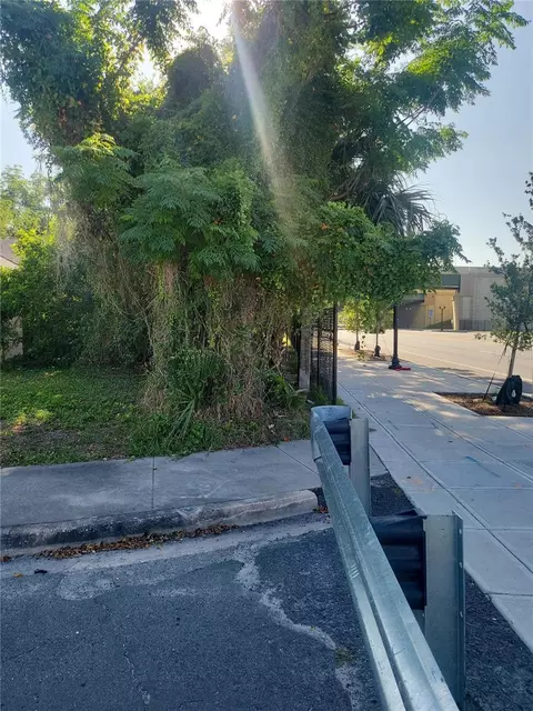 831 Avondale Ave, Orlando, FL 32805