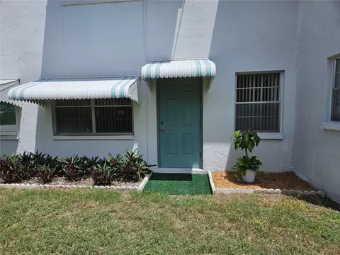 5286 81st St N #5, Saint Petersburg, FL 33709