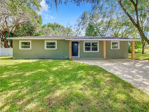 9 E Magnolia St, Davenport, FL 33837