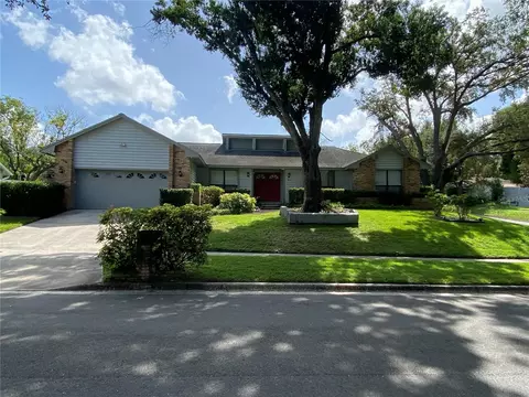 943 Red Dandy Dr, Orlando, FL 32818