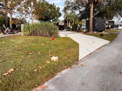 2922 NE 103rd Ct, Silver Springs, FL 34488