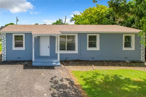 555 SE 4th St, Belle Glade, FL 33430