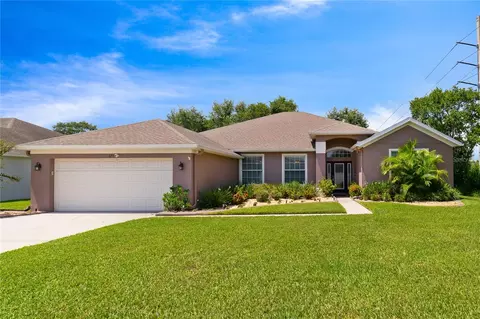 377 Skyview Pl, Chuluota, FL 32766