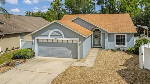 406 Lake Shore Pkwy, Davenport, FL 33896