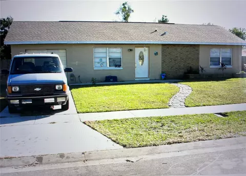 902 Alabama Woods Ln, Orlando, FL 32824