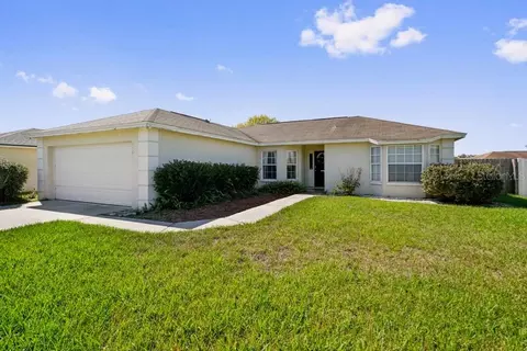 3229 Merlot Dr, Lakeland, FL 33811