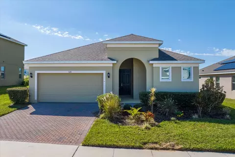 320 Jyoti Dr, Davenport, FL 33837