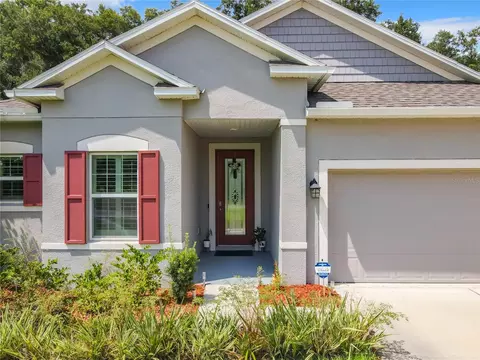 25605 Exmoor Dr, Sorrento, FL 32776