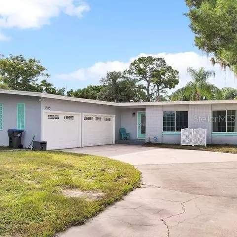 1305 Golfview Dr, Titusville, FL 32780