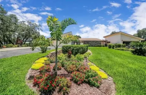 104 Canterbury Dr, Haines City, FL 33844