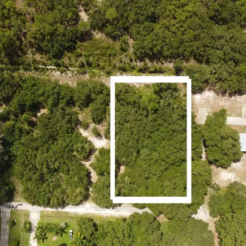 411 Poinciana Dr, Indian Lake Estates, FL 33855