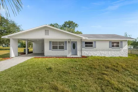 520 N Georgia Ave, Howey In The Hills, FL 34737