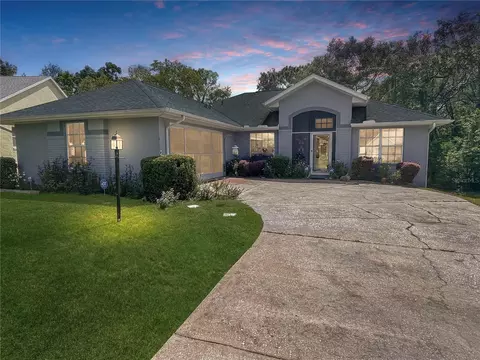 538 W Barrymore Dr, Beverly Hills, FL 34465