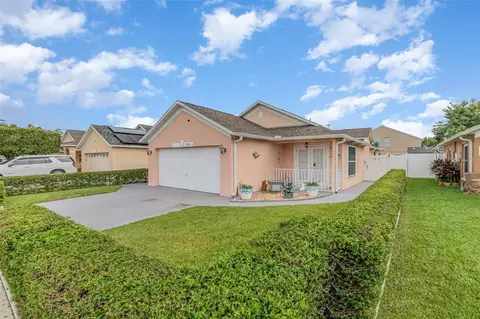 2205 Jessa Dr, Kissimmee, FL 34743