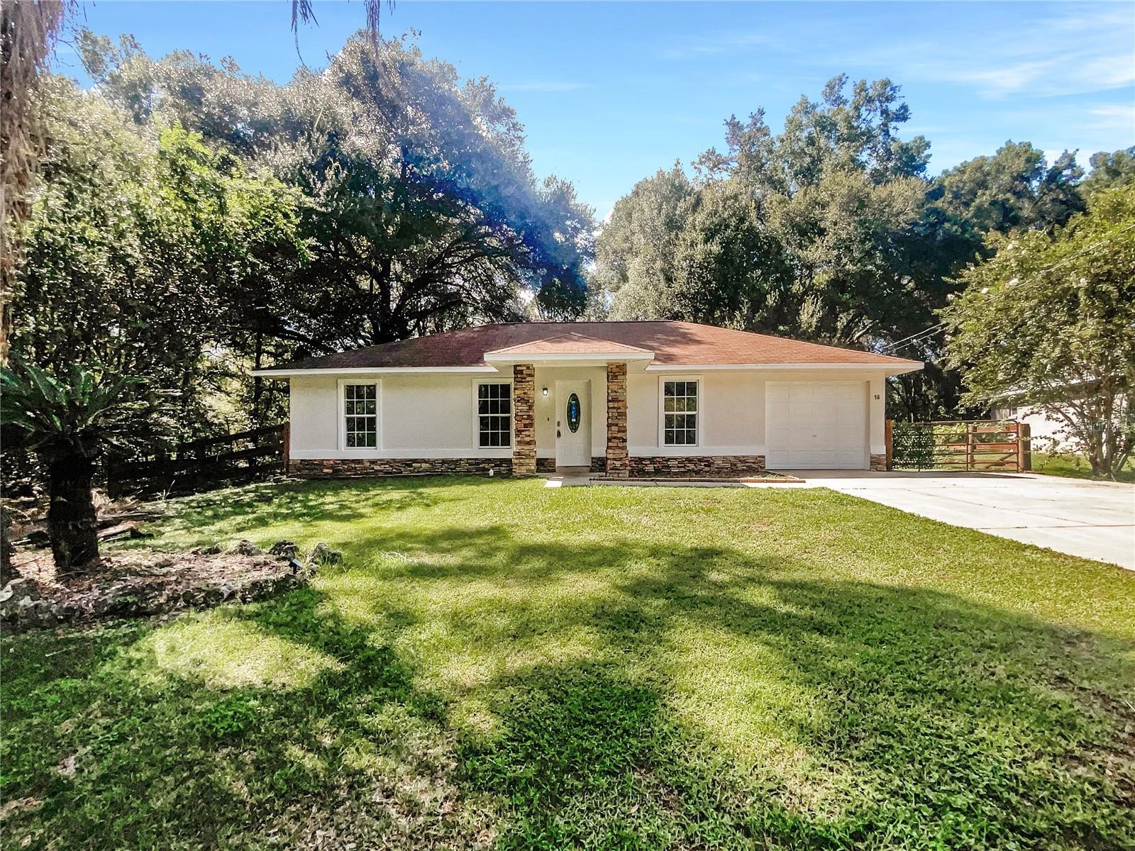 18 Walnut Trl, Ocala, FL 34480 photo 1