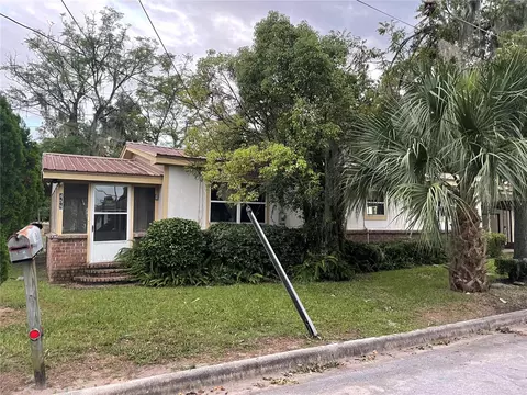 458 NE Fairview St, Lake City, FL 32055