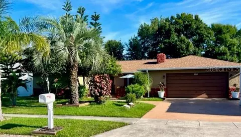 1813 Paradise Dr, Kissimmee, FL 34741