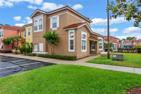 915 Park Terrace Cir, Kissimmee, FL 34746