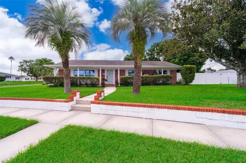 824 Springwood Dr, Orlando, FL 32839