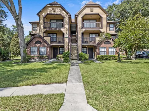 360 Lake Ontario Ct #202, Altamonte Springs, FL 32701