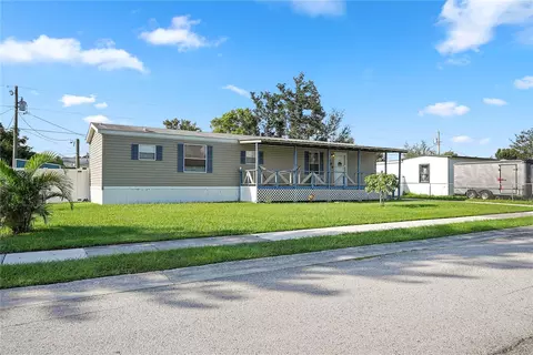 7496 Sabre St, Orlando, FL 32822