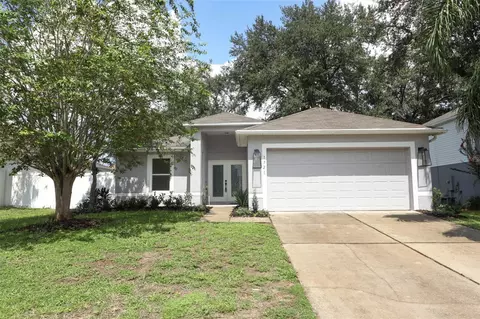 1721 W Marshall Lake Dr, Apopka, FL 32703