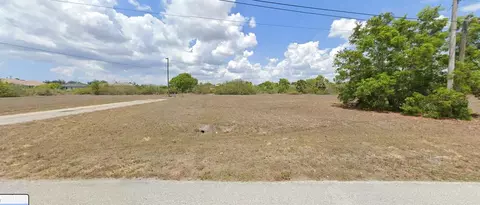 121 NE 15th St, Cape Coral, FL 33909