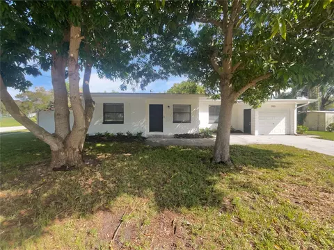 5985 69th Ave N, Pinellas Park, FL 33781