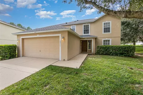 2211 Aitkin Loop, Leesburg, FL 34748
