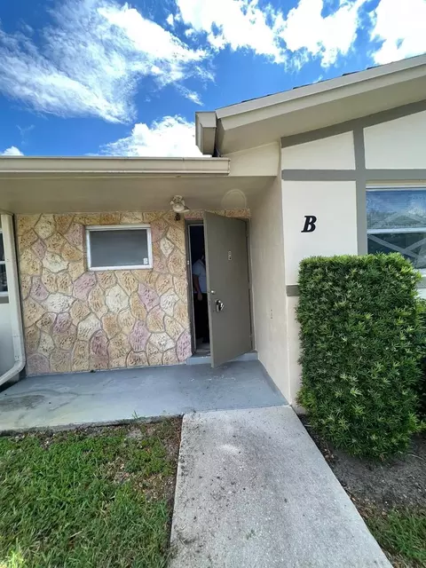 2515 Emory Dr W #B, West Palm Beach, FL 33415