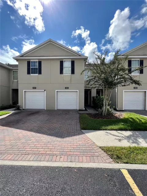 10625 Regent Square Dr #1404, Orlando, FL 32825