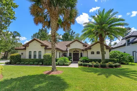 5345 Shoreline Cir, Sanford, FL 32771