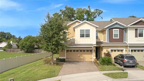 1364 E 10th St, Apopka, FL 32703