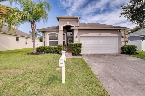 1841 Mountclair Ct, Mount Dora, FL 32757 photo 1