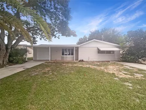 3025 Lloyd Dr, Holiday, FL 34691