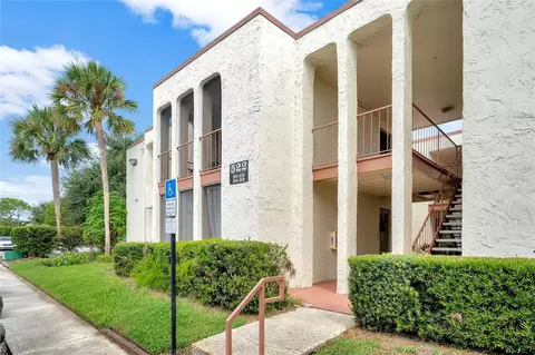 522 Orange Dr #33, Altamonte Springs, FL 32701