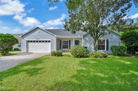 5209 Hammock Cir, Saint Cloud, FL 34771