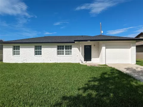 1646 Cresthaven Ave, Orlando, FL 32811