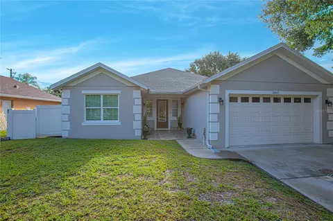 2807 Newcombe Ln, Kissimmee, FL 34741