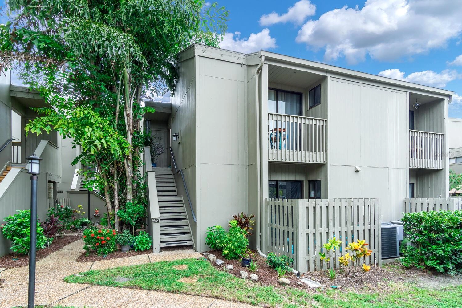 232 Woodland Dr  
