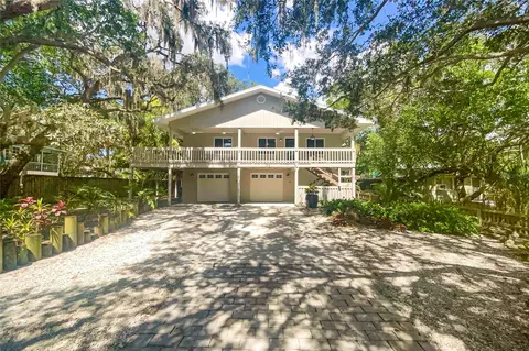 414 Tennessee Ave, Crystal Beach, FL 34681