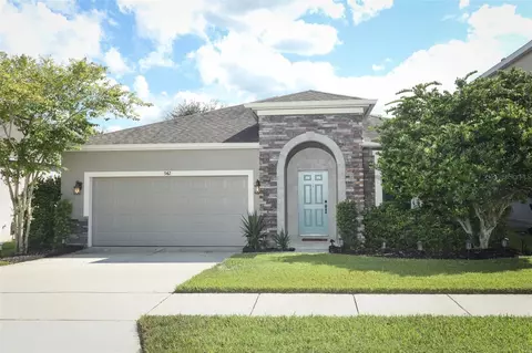942 Hilltop Park Ct, Apopka, FL 32703