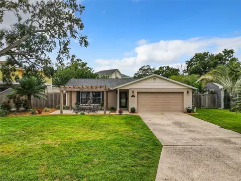 381 Perth Ln, Winter Park, FL 32792