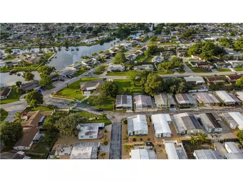 3712 Tiki Dr, Holiday, FL 34691