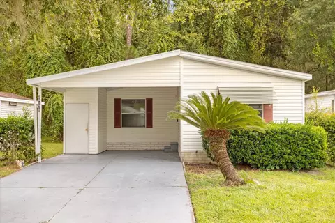 32338 Oak Park Dr, Leesburg, FL 34748