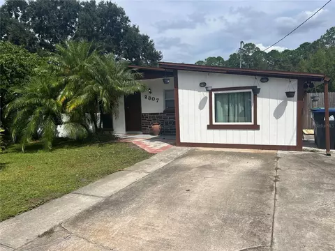 2307 Bonneville Dr, Orlando, FL 32826