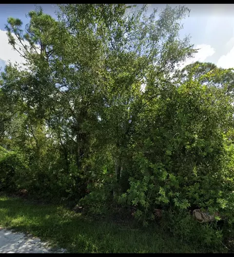 12174 Cartouche Ave, Punta Gorda, FL 33955