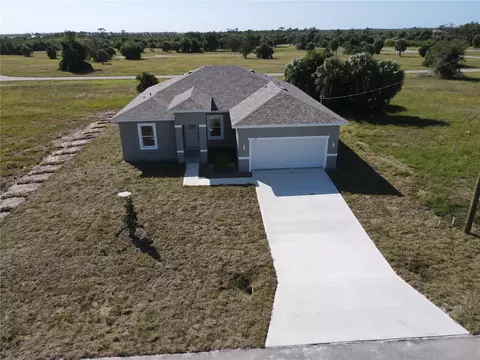 17 Cleat Ct, Placida, FL 33946
