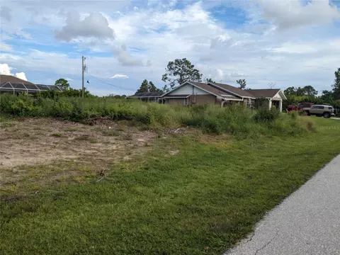 6034 Ronda St, Englewood, FL 34224