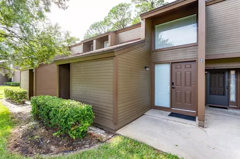 2 Southbury Ct, Palm Coast, FL 32137